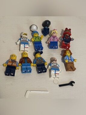 GENUINE LEGO lot minifigure accessories Helmets Mix Men Figures